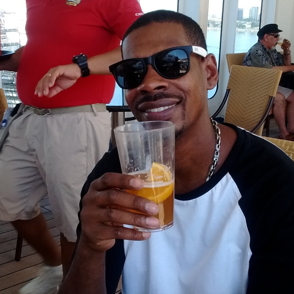 Meet your Posher, Kenyon